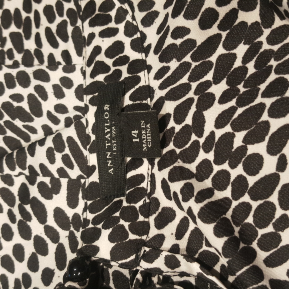 ANN TAYLOR RUFFLE TOP WOMENS SIZE 14 - Picture 3 of 3